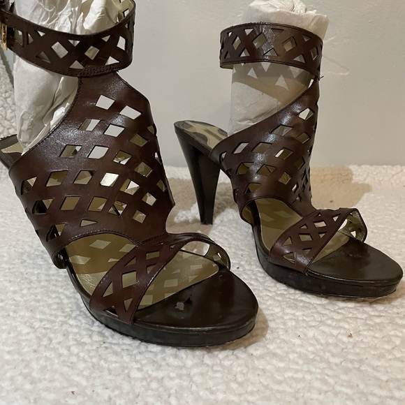 Max Studio Platform Sandals - Picture 2 of 8
